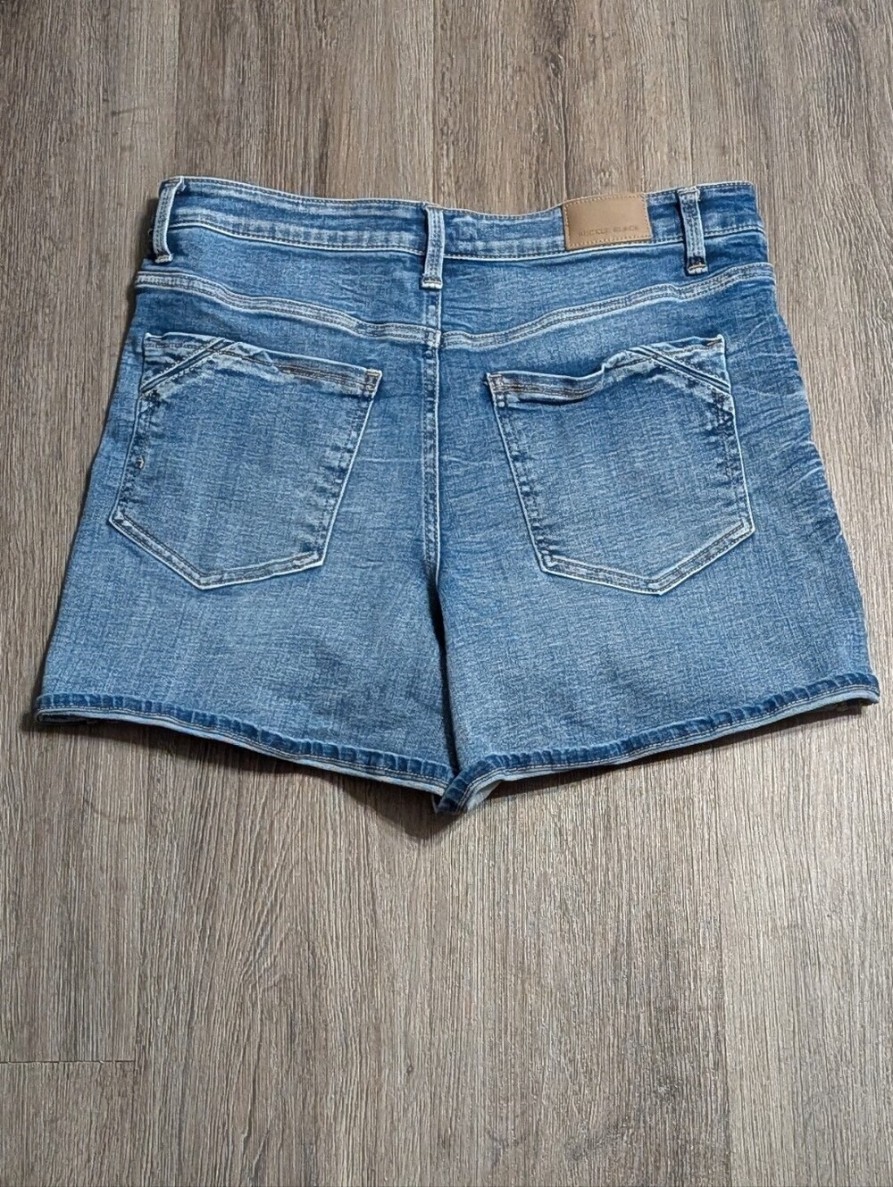Buckle Black Fit 75 High Rise Shorts Sz 32 Style BBW1555 Fits Sz 14 - Picture 9 of 11